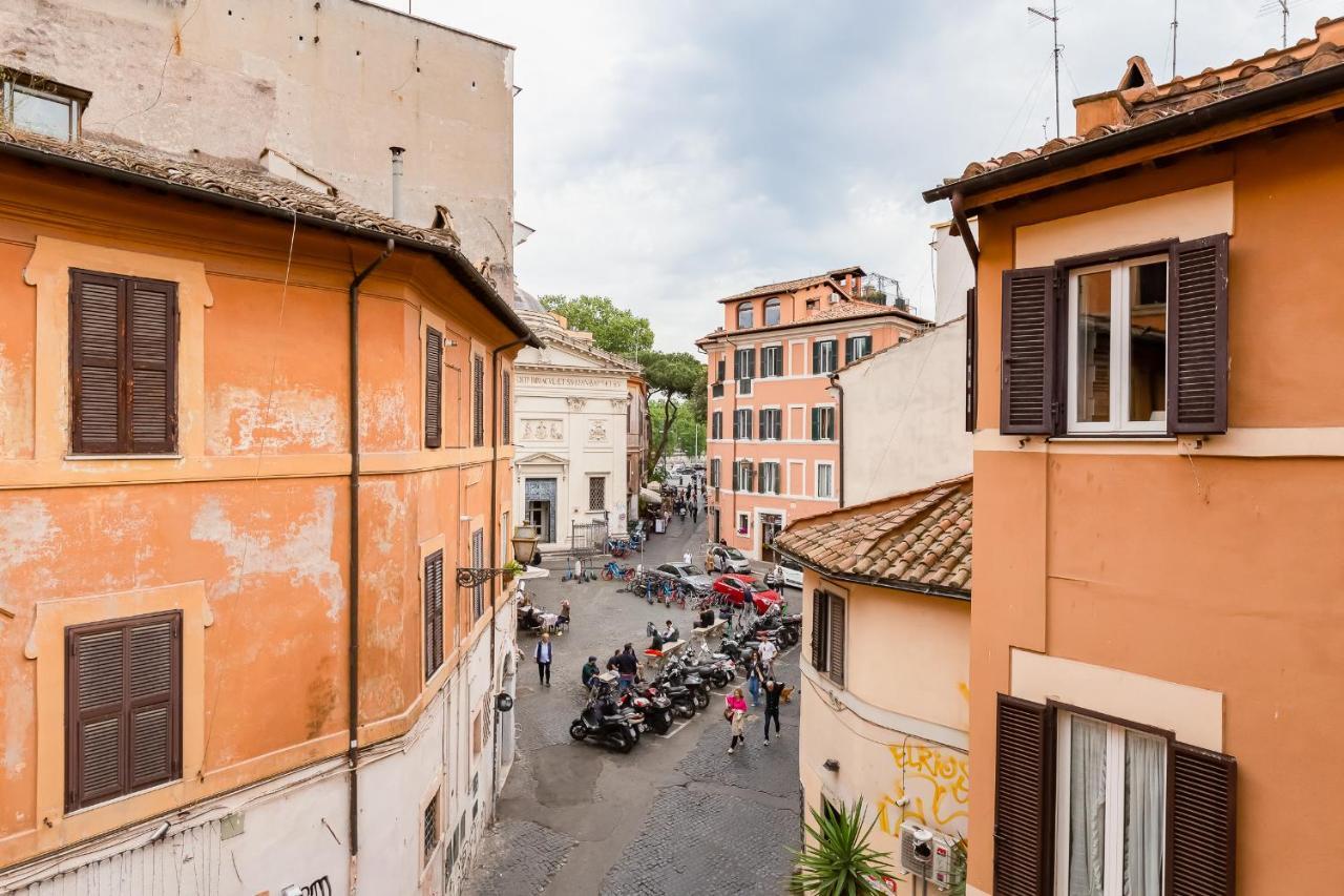 Bmga L Luxury With Patio In Trastevere Holiday home Rome