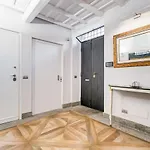 Bmga L Luxury Home With Patio In Trastevere